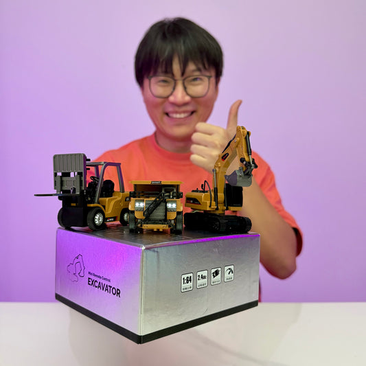 [GOLD] MicroCrew™ Mini RC Construction Series – Pocket Dump Truck, Excavator & Forklift Set